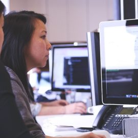 Apprenez un métier de la Poste grâce aux formations en alternance
