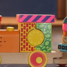 Pourquoi privilégier les jouets en bois pour votre enfant ?