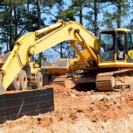 Optimisez la productivité de votre chantier avec un tractopelle performant !