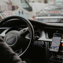 Pourquoi choisir un service de VTC à Aix-en-Provence : 3 raisons clés