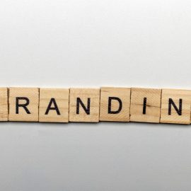 Construire une marque forte : l’accompagnement d’une agence de branding parisienne